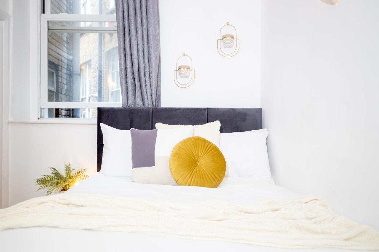 Three Bed With City View Shoreditch Perfect For Business Corporate By Belvilla
