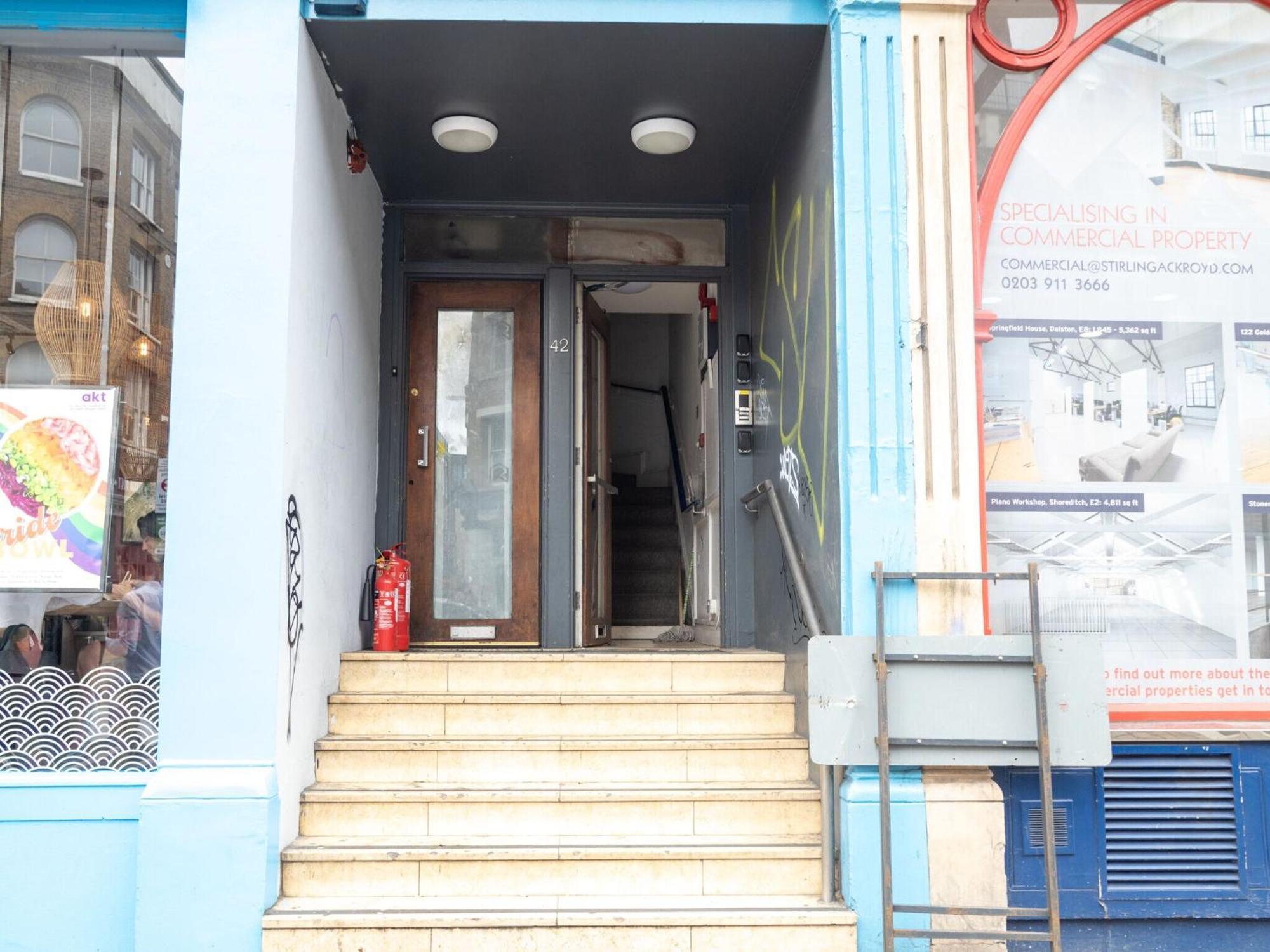 Three Bed With City View Shoreditch Perfect For Business Corporate By Belvilla *