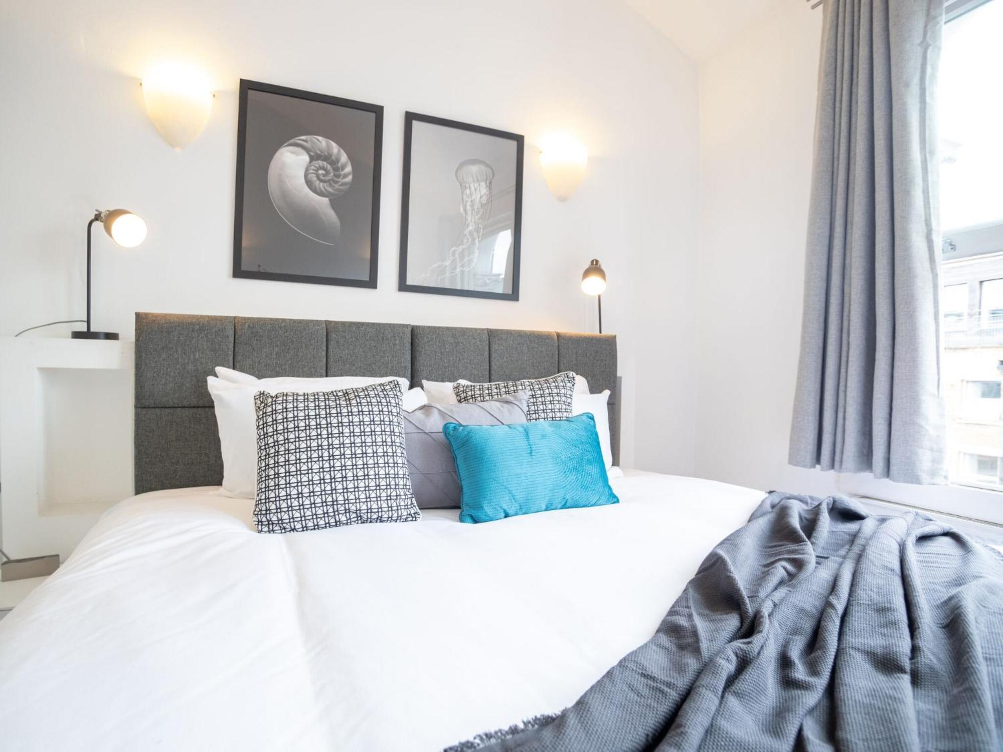 Three Bed With City View Shoreditch Perfect For Business Corporate By Belvilla *
